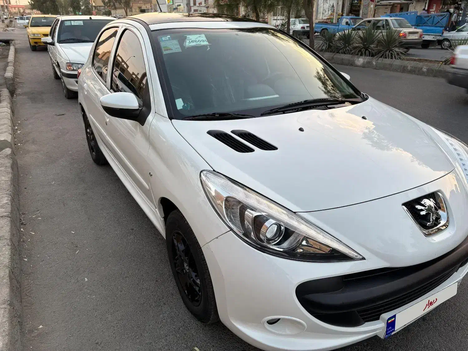 207 مدل ۴۰۲ پاناروما.|خودرو سواری و وانت|زاهدان, |دیوار