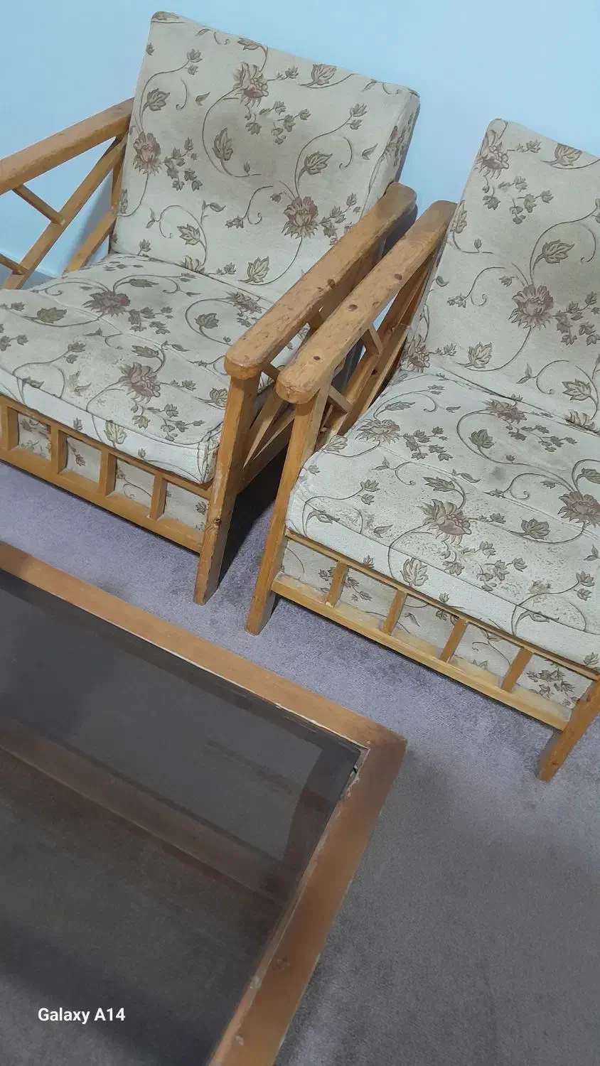 مبل نیم ست. میزو صندلی|مبلمان خانگی و میز عسلی|کرمانشاه, |دیوار