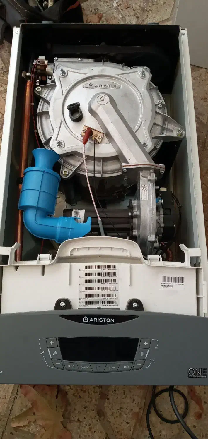 تعمیرات ضمانتی انواع پکیج دیواری تمام رشت|خدمات پیشه و مهارت|رشت, معلم|دیوار