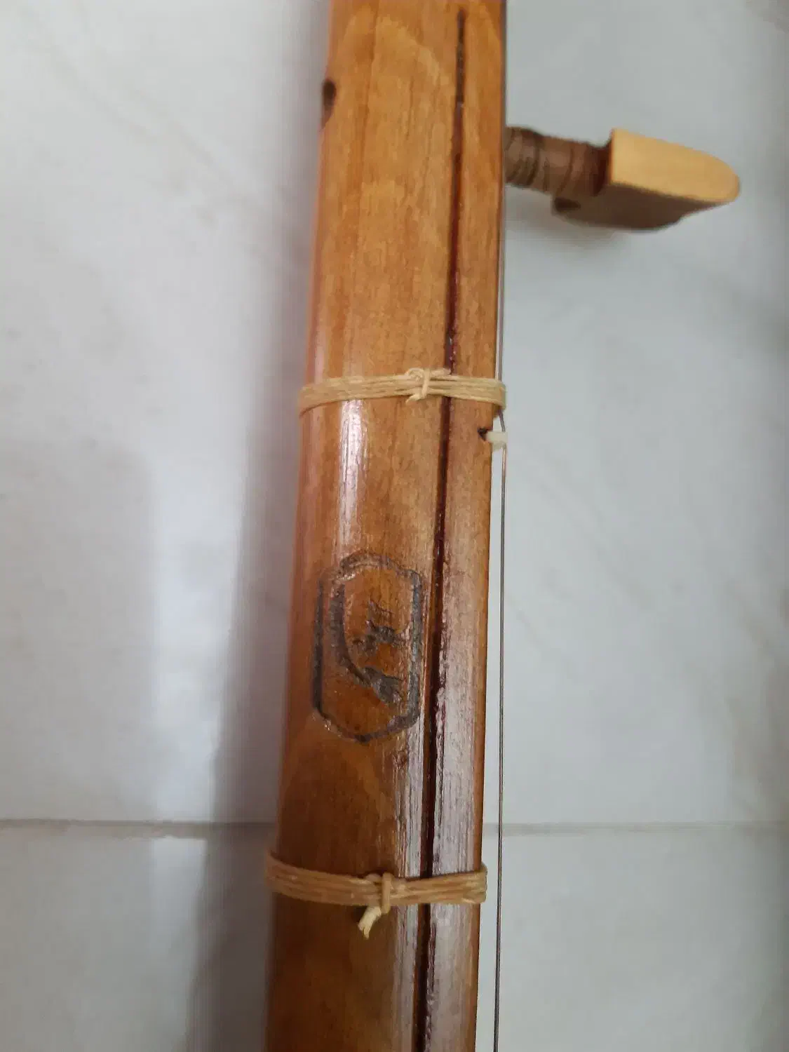 سه تار بامهر علی پور|سازهای سنتی|فردیس, شهرک گلها|دیوار