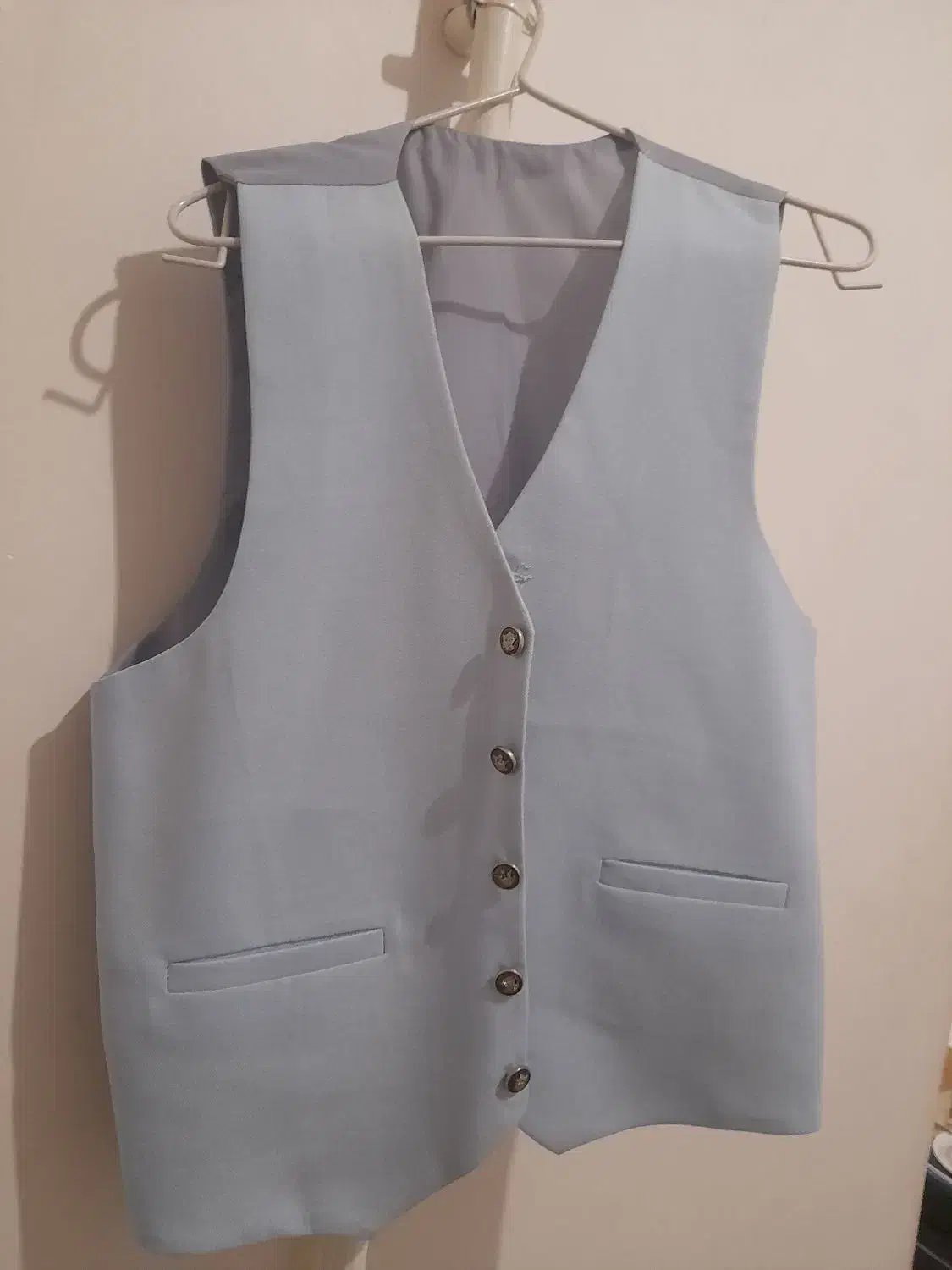 کت شلوار روشن ..آکبند|لباس|رشت, فرزانه|دیوار