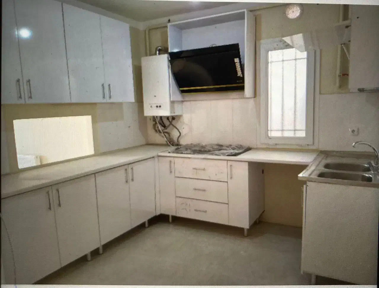 واحدسه خوابه/کیسون/طبقه اول بالای همکف/فول امکانات|اجارهٔ آپارتمان|پرند, فاز ۶|دیوار