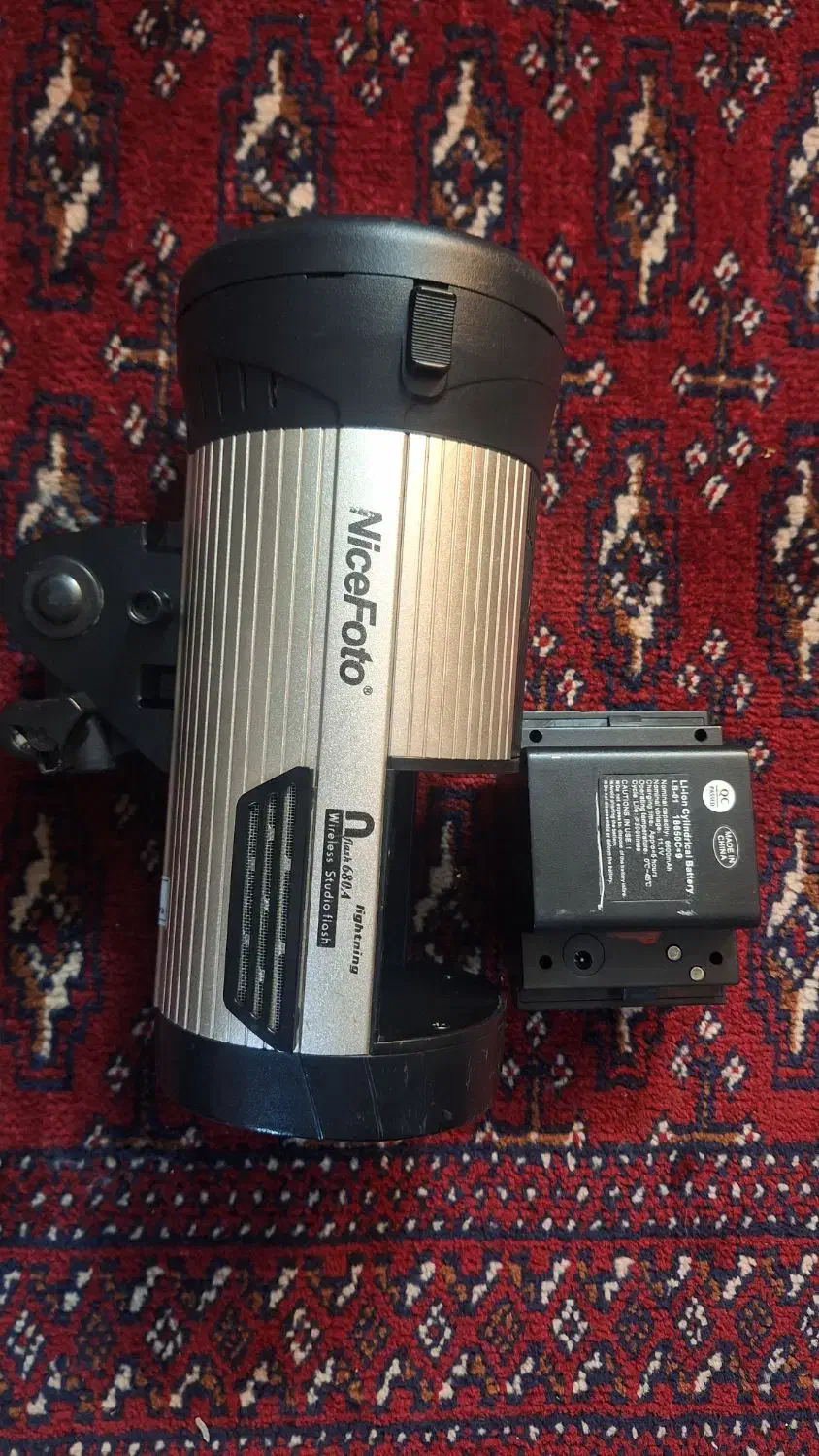 نور پرتابل باطری خور|دوربین عکاسی و فیلمبرداری|تهران, نازیآباد|دیوار