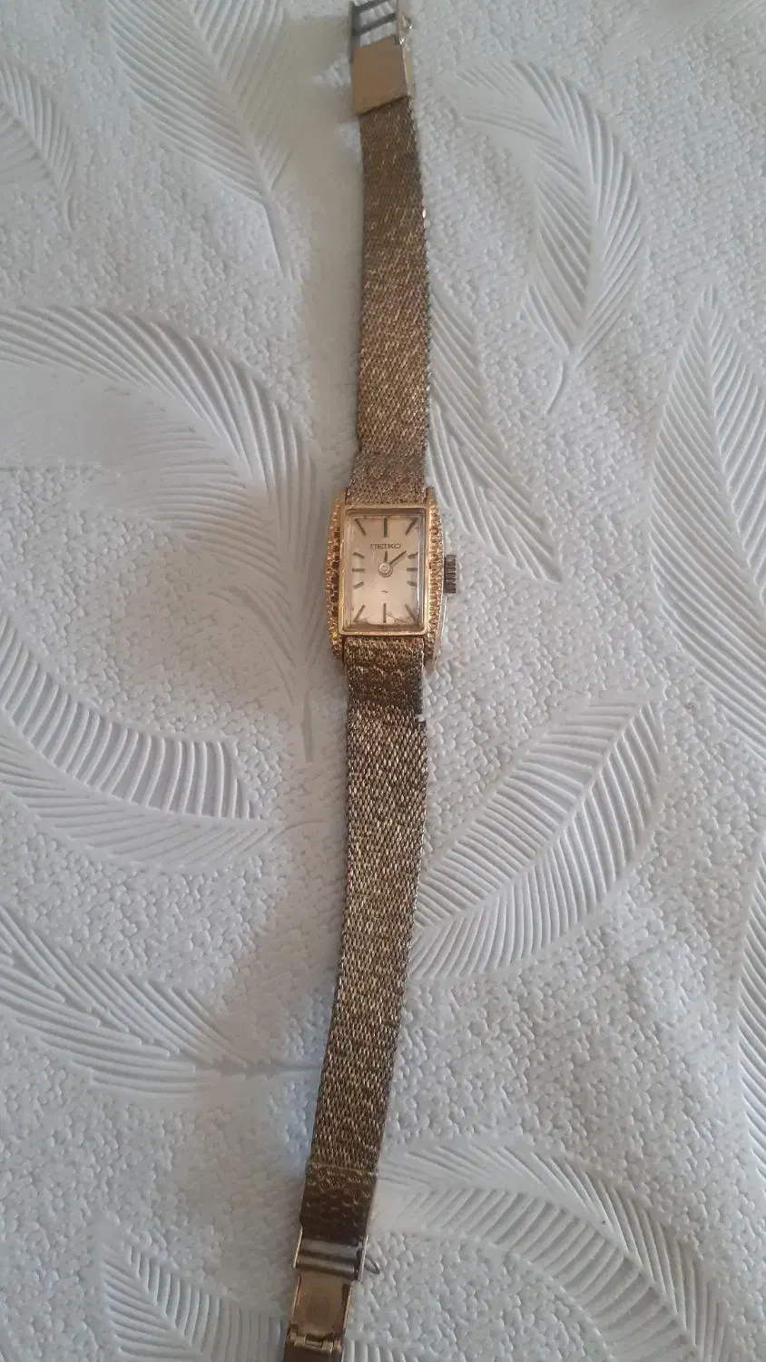 ساعت مچی زنانه قدیمی کوکی|ساعت|محمدشهر, همایون ویلا|دیوار