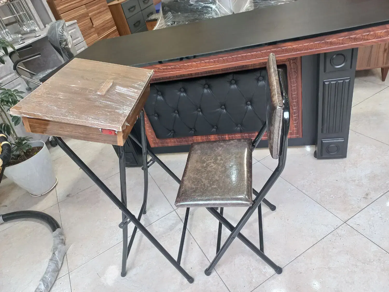 میز و صندلی نماز تاشو|صندلی و نیمکت|هشتگرد, شهرک ولیعصر (مصلی)|دیوار