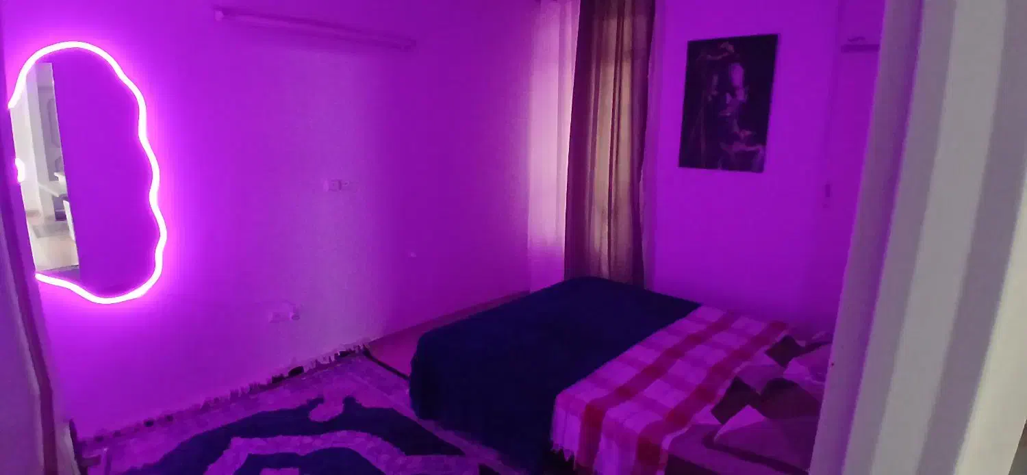 آپارتمان مبله|اجارهٔ کوتاه‌مدت آپارتمان و سوئیت|شیراز, ریشمک|دیوار