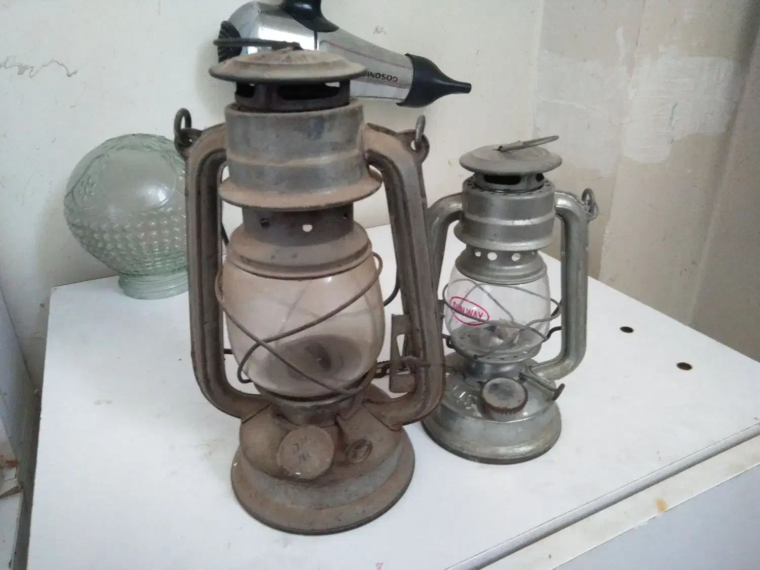 چراغ نفتی|کلکسیون اشیاء عتیقه|شاهین‌شهر, عطار|دیوار