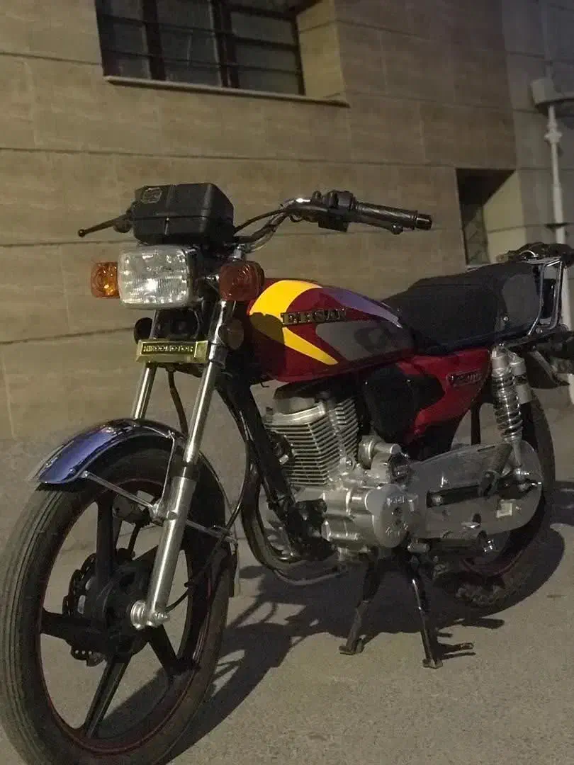 احسان ۲۰۰ در حد خشک|موتورسیکلت|همدان, |دیوار