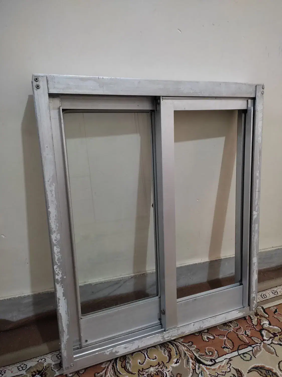 تلویزیون سامسونگ 21 / پنجره آلومینیومی/ درب آهنی|تلویزیون و پروژکتور|تهران, یافت آباد شمالی|دیوار