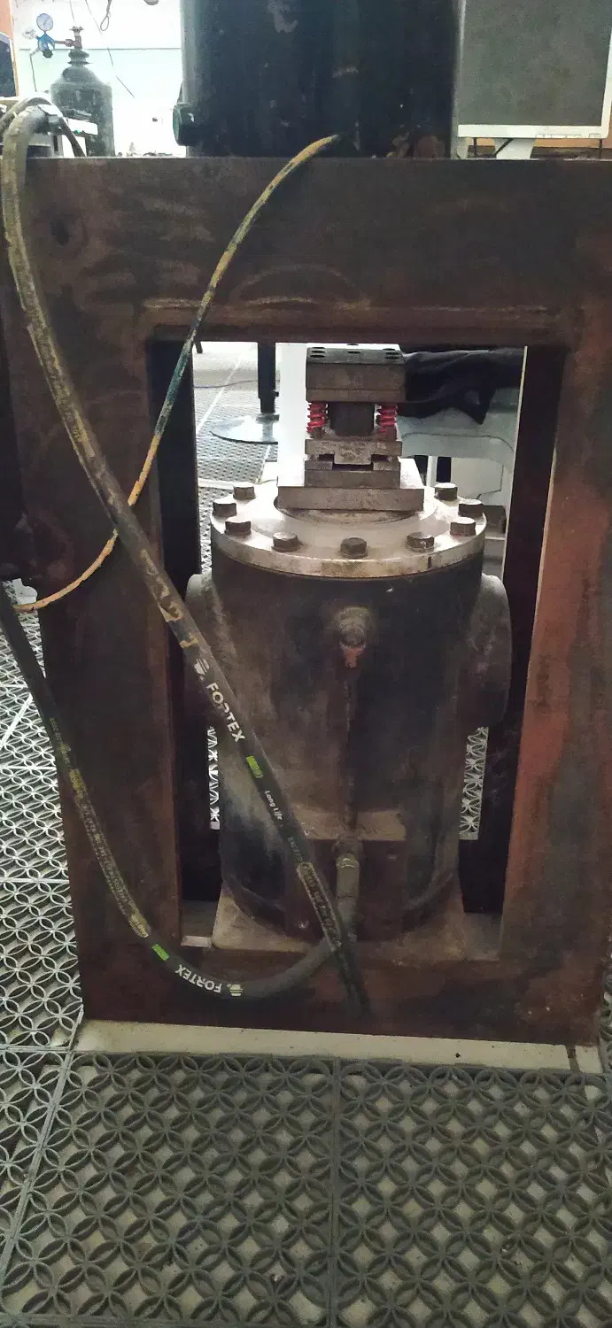 دستگاه پرس دستی ۱۰۰ تنی|ماشینآلات صنعتی|ارومیه, |دیوار