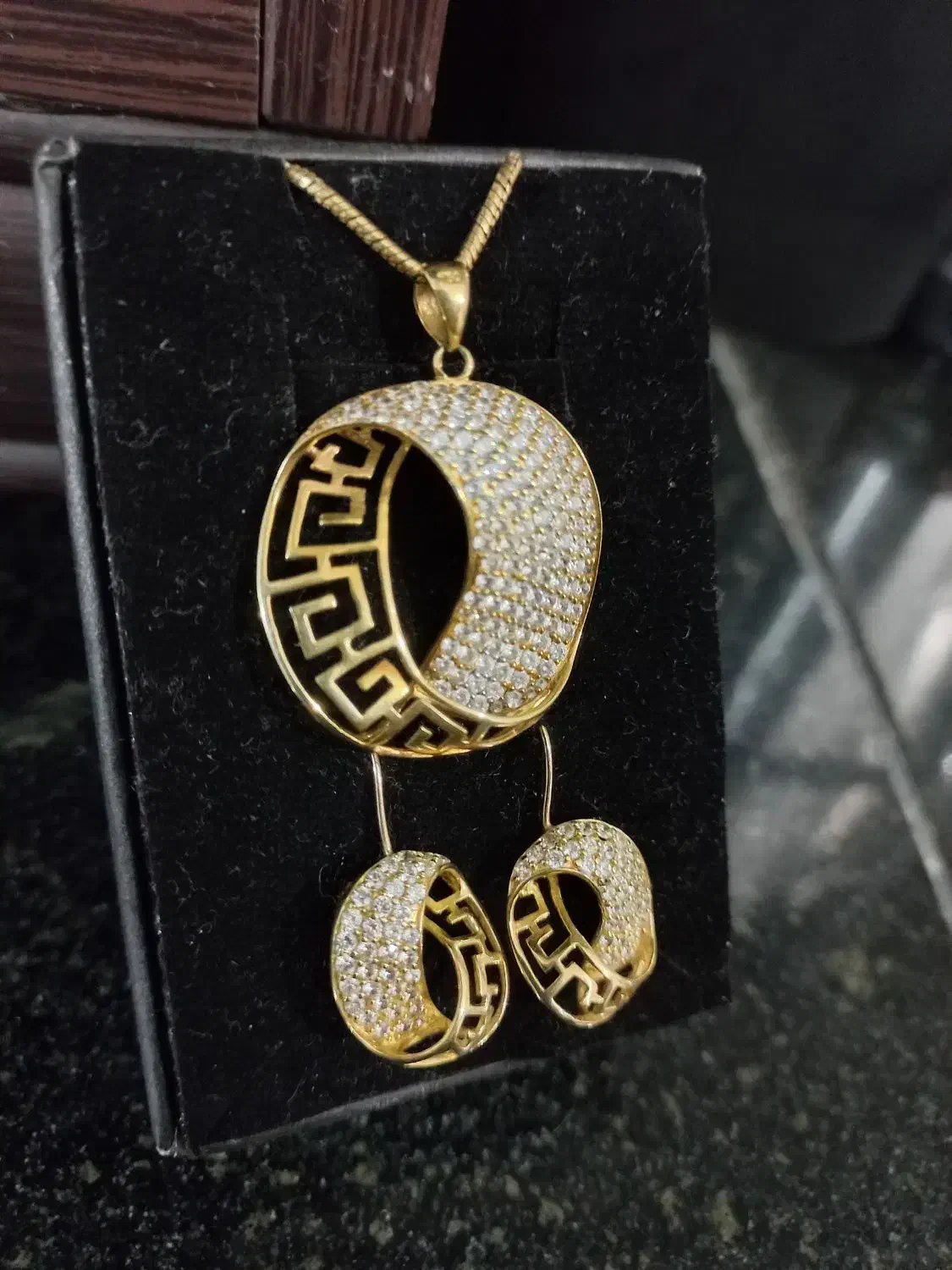 طلا|جواهرات|قم, حکمت شمالی|دیوار