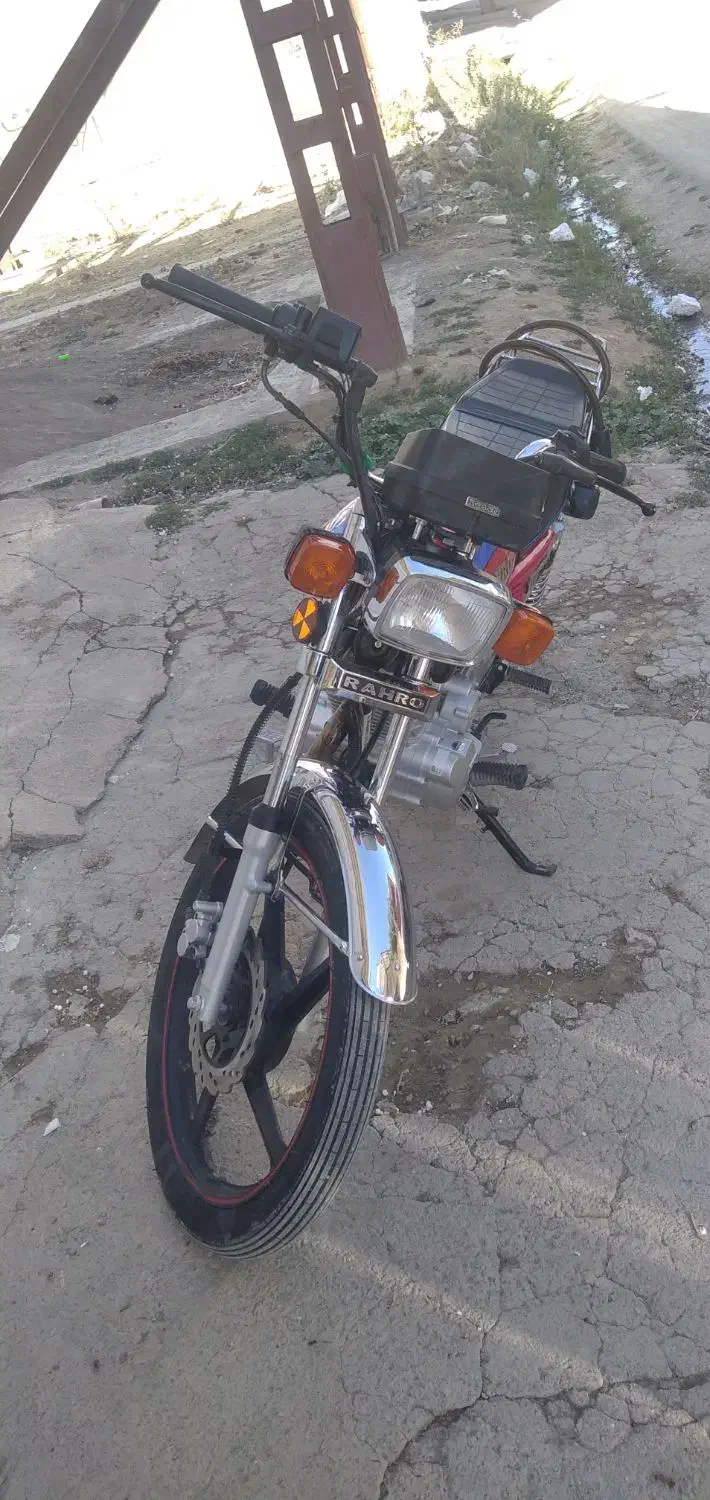 ۱۰۰۰تومن|موتورسیکلت|نورآباد, |دیوار