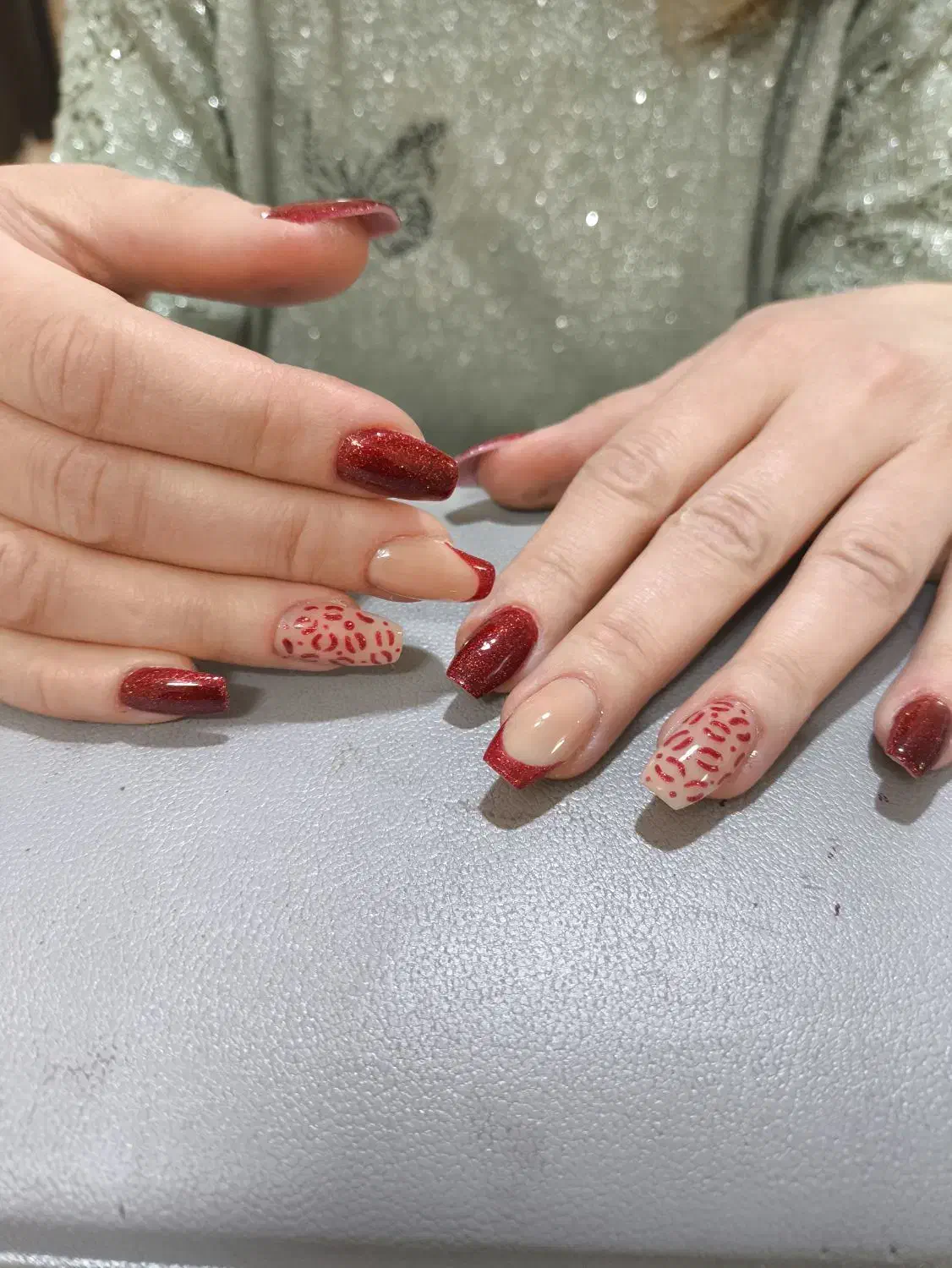 تخفیف کاشت ناخن فقط(۱۸۰)|خدمات آرایشگری و زیبایی|اسلام‌شهر, شهرک مفیدی|دیوار