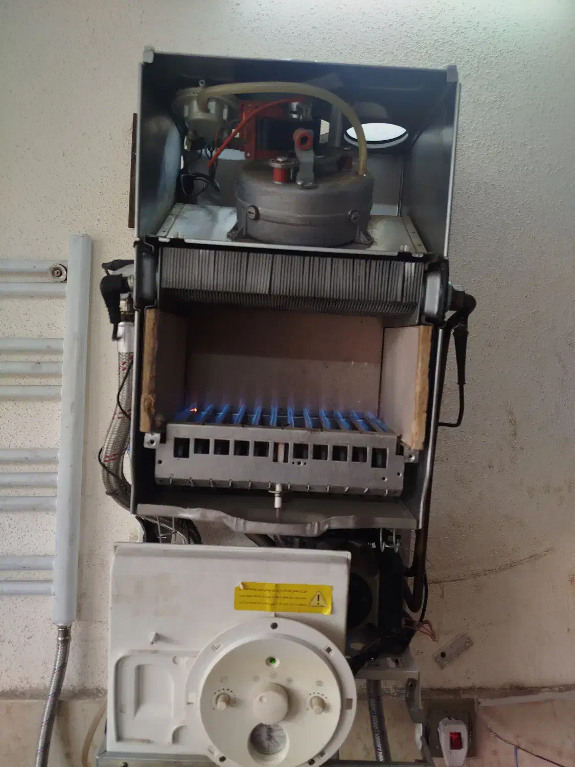 پکیج بوتان۲۴ در حد|آبگرمکن، پکیج، شوفاژ|تنکابن, |دیوار