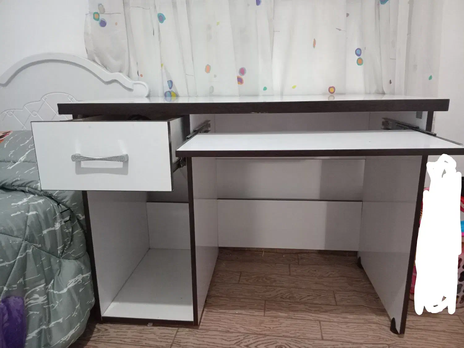 میز تحریر|میز تحریر و کامپیوتر|رشت, توشیبا|دیوار