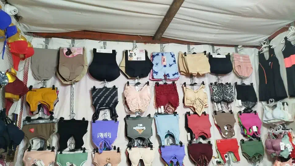 لباس زیرفروشی خانم شکری زیر قیمت بازار|لباس|خرم‌آباد, |دیوار