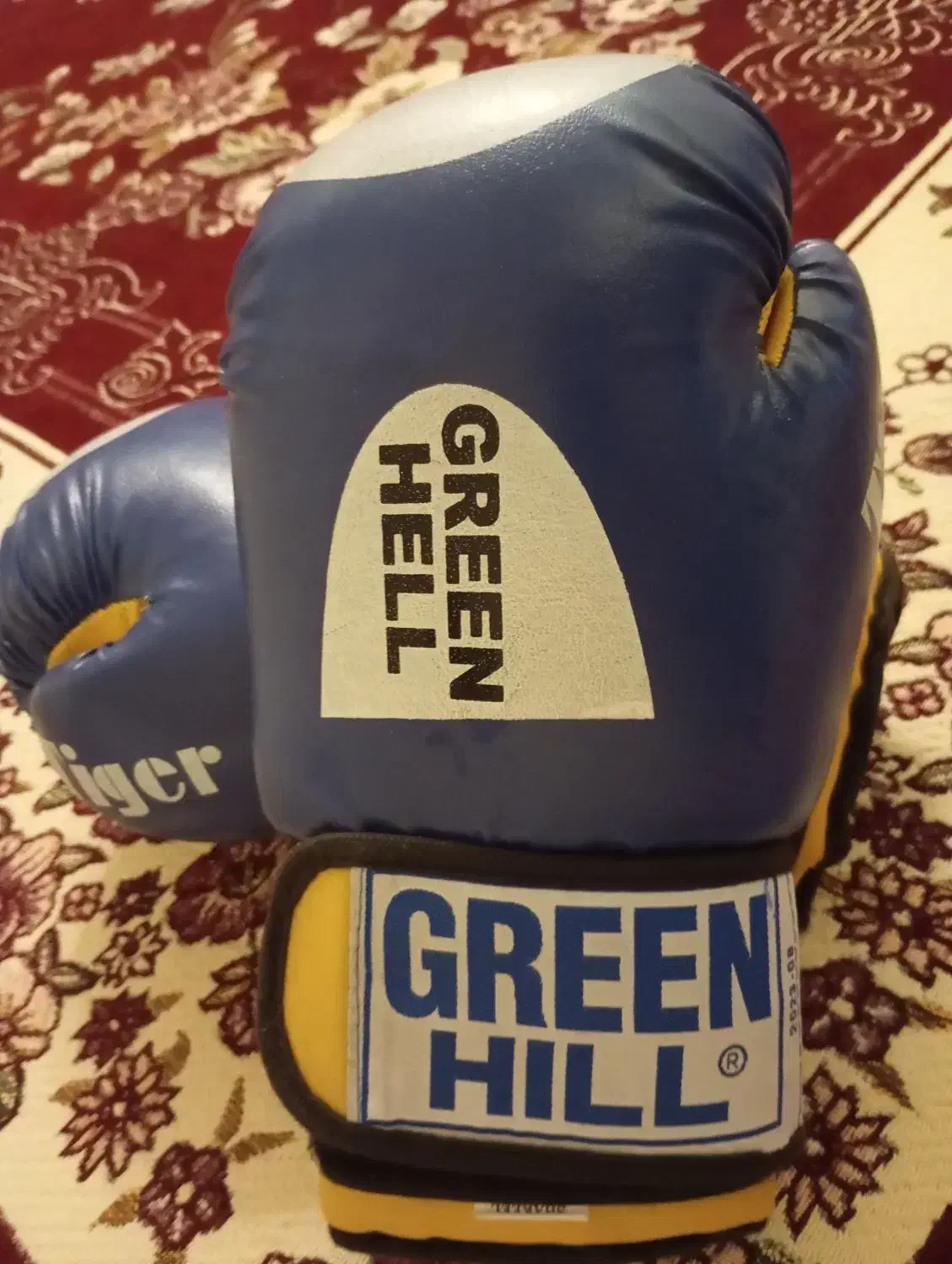 دستکش بوکس|تجهیزات ورزشی|نیشابور, تختی|دیوار