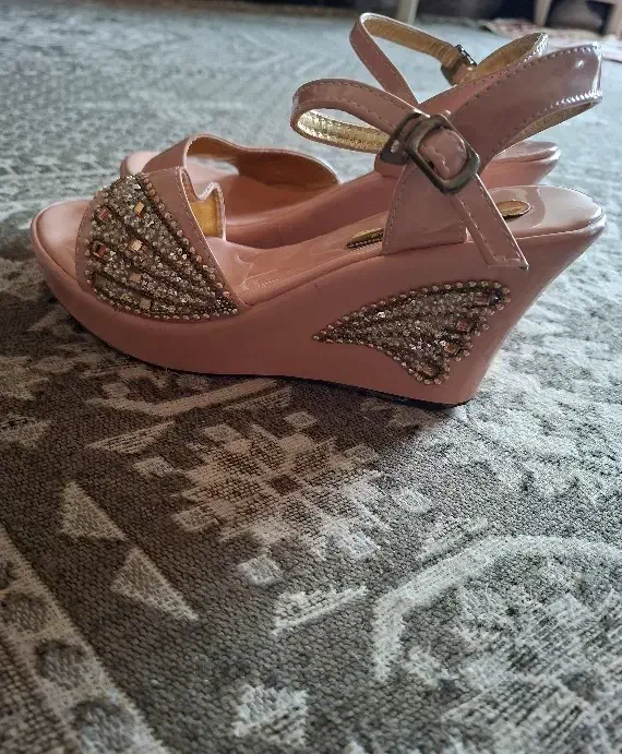 کفش نو|کیف، کفش، کمربند|شیراز, شهرک والفجر|دیوار