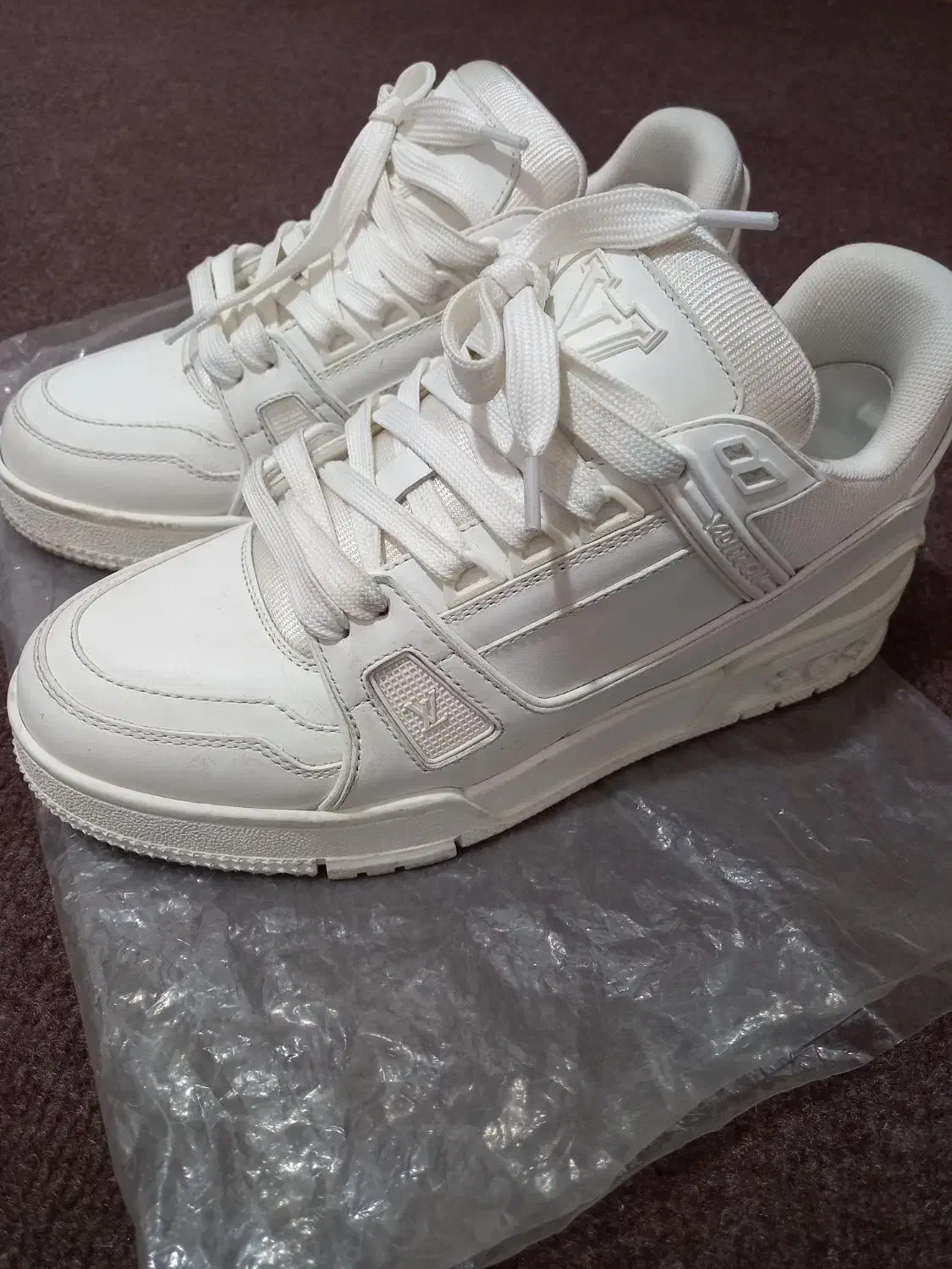 کفش کتونی|کیف، کفش، کمربند|مینودشت, |دیوار