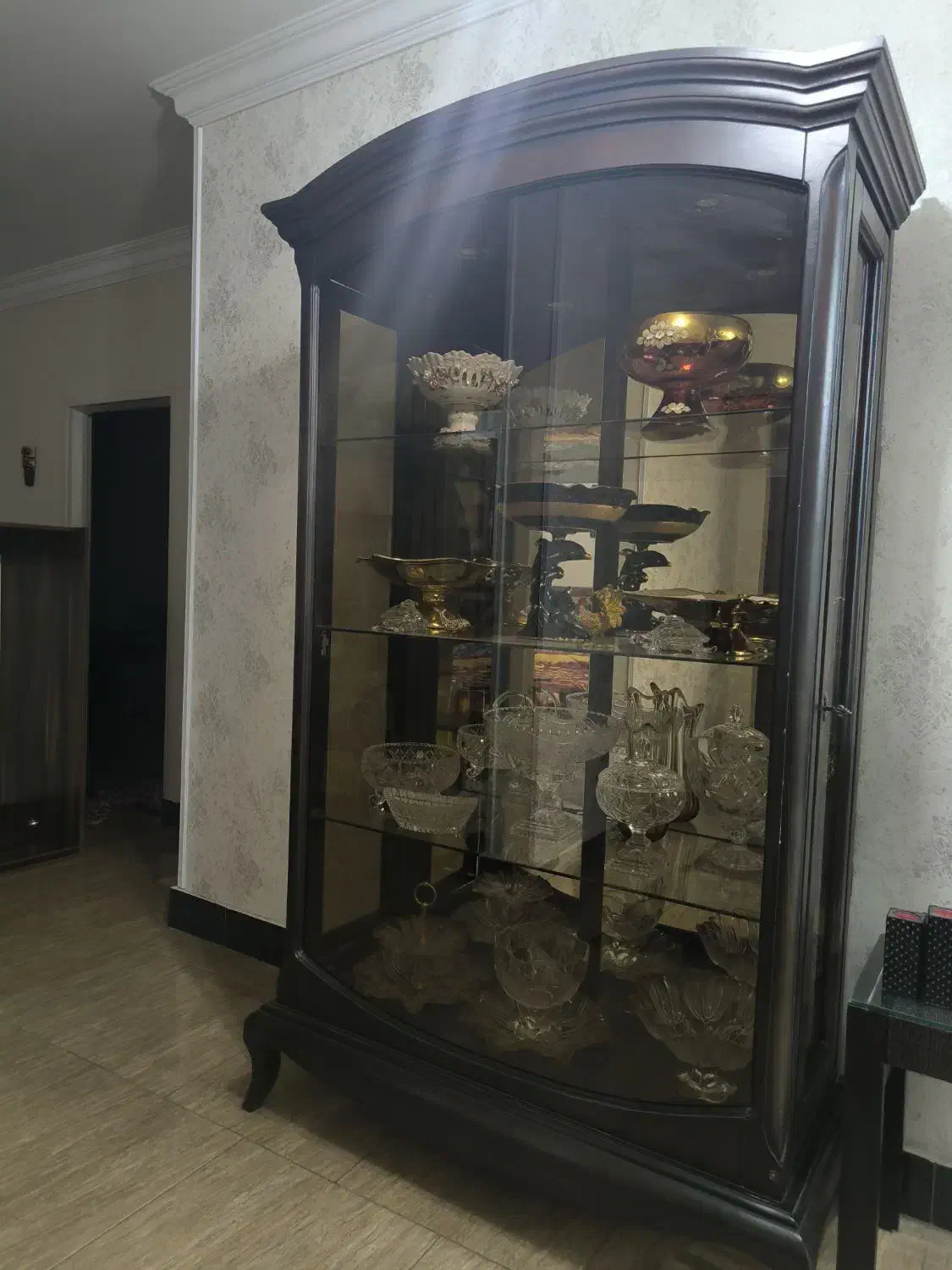 بوفه چوبی با آینه|بوفه، ویترین، کنسول|بهشهر, |دیوار