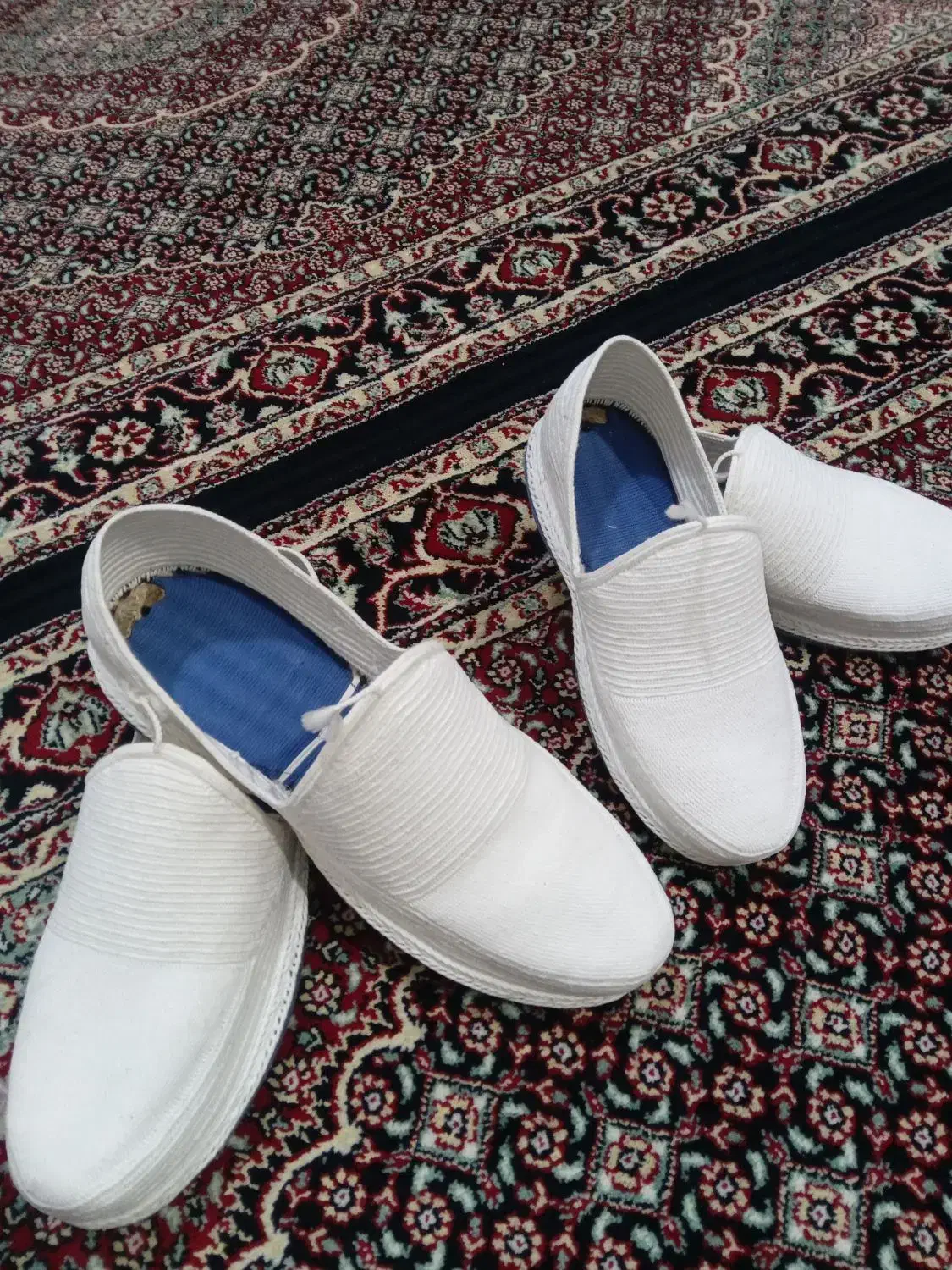 کلاش یا گیوه|کیف، کفش، کمربند|مریوان, |دیوار