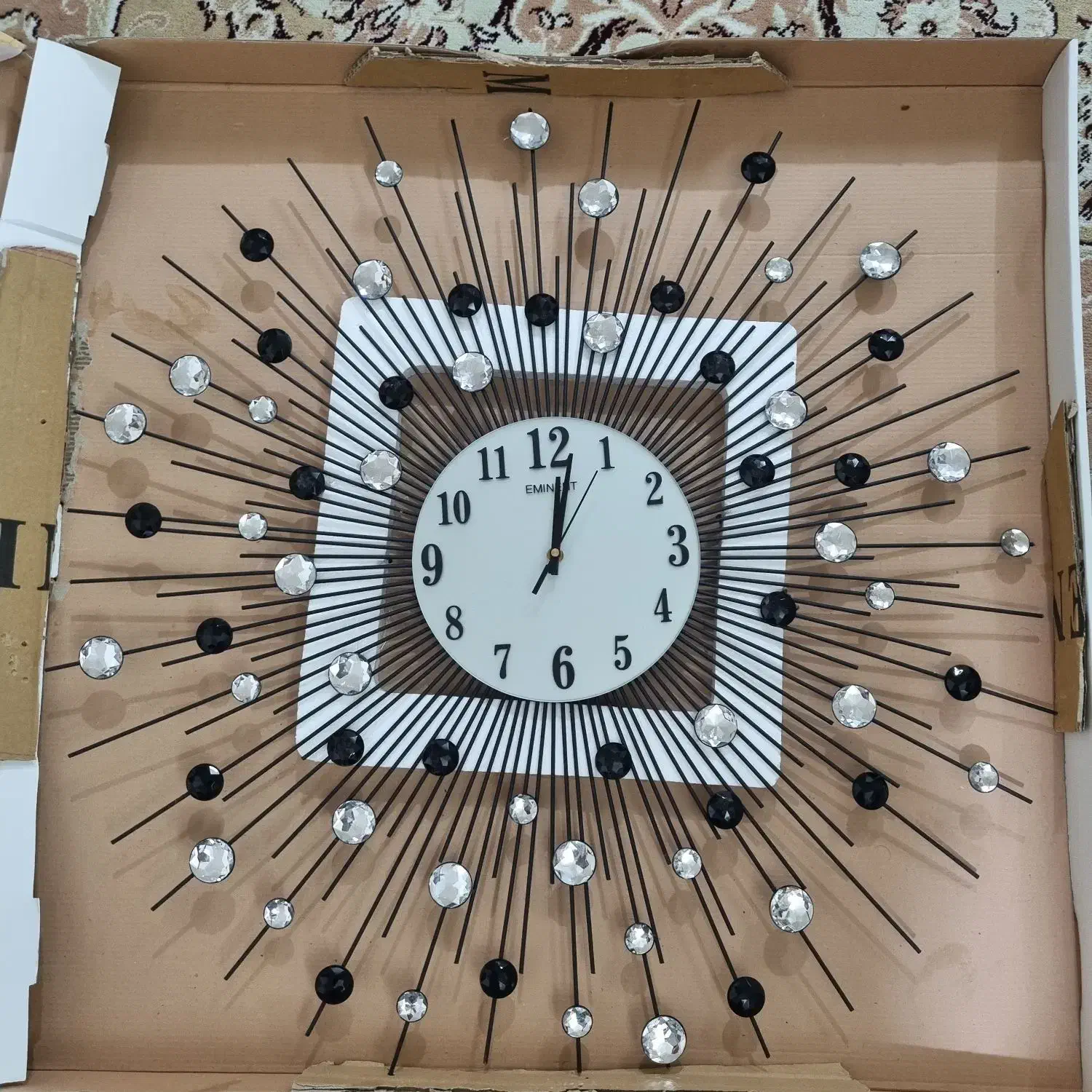 ساعت دیواری نو (هدیه بوده)|ساعت دیواری و تزئینی|قم, باغ شازده|دیوار