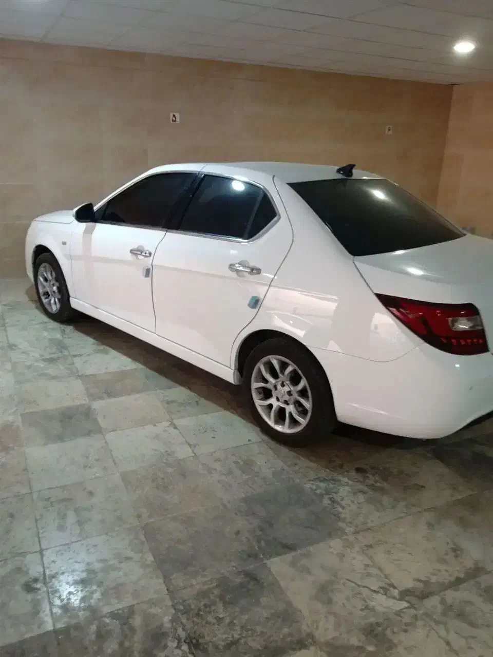 دنا پلاس مدل اتوماتیک مدل 404|خودرو سواری و وانت|شیراز, میانرود|دیوار