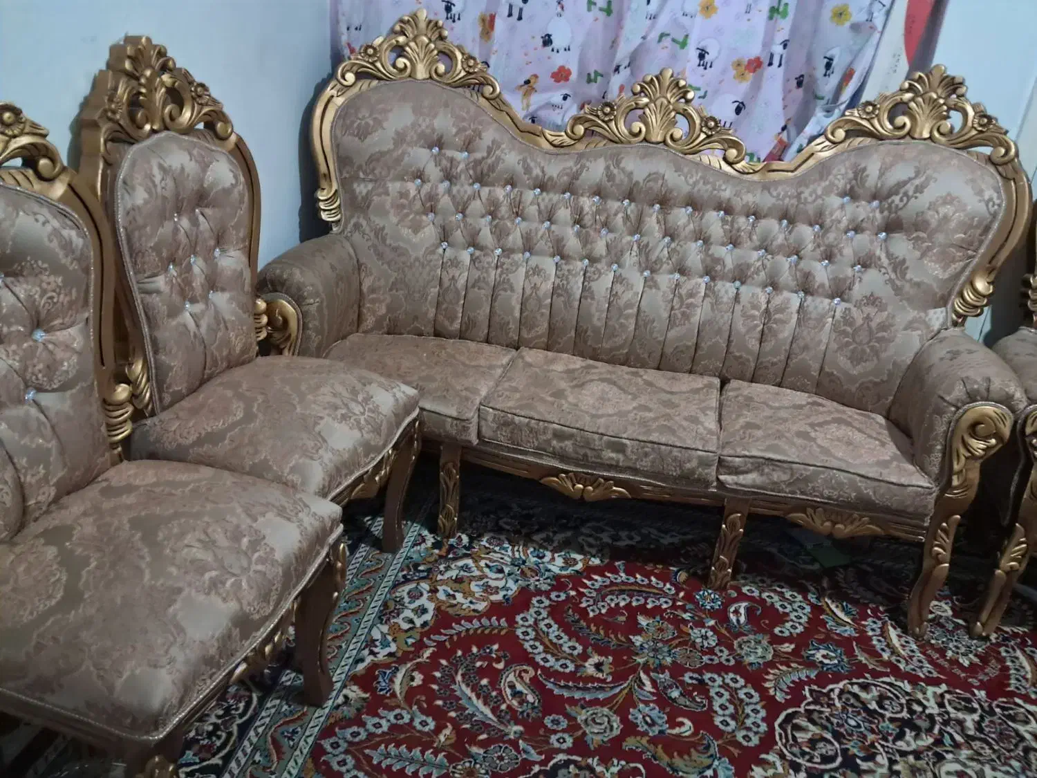 مبل ۹ نفره مدالیون|مبلمان خانگی و میز عسلی|مشهد, شهرک ابوذر|دیوار