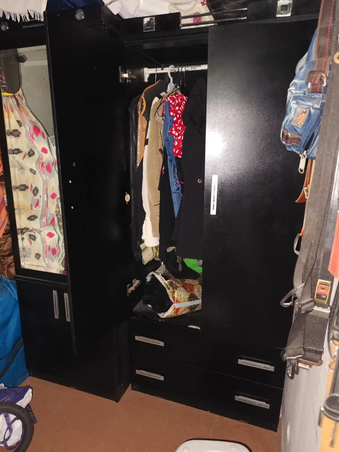 دوتا کمد جا لباسی|جاکفشی، کمد، دراور|اصفهان, قهجاورستان|دیوار