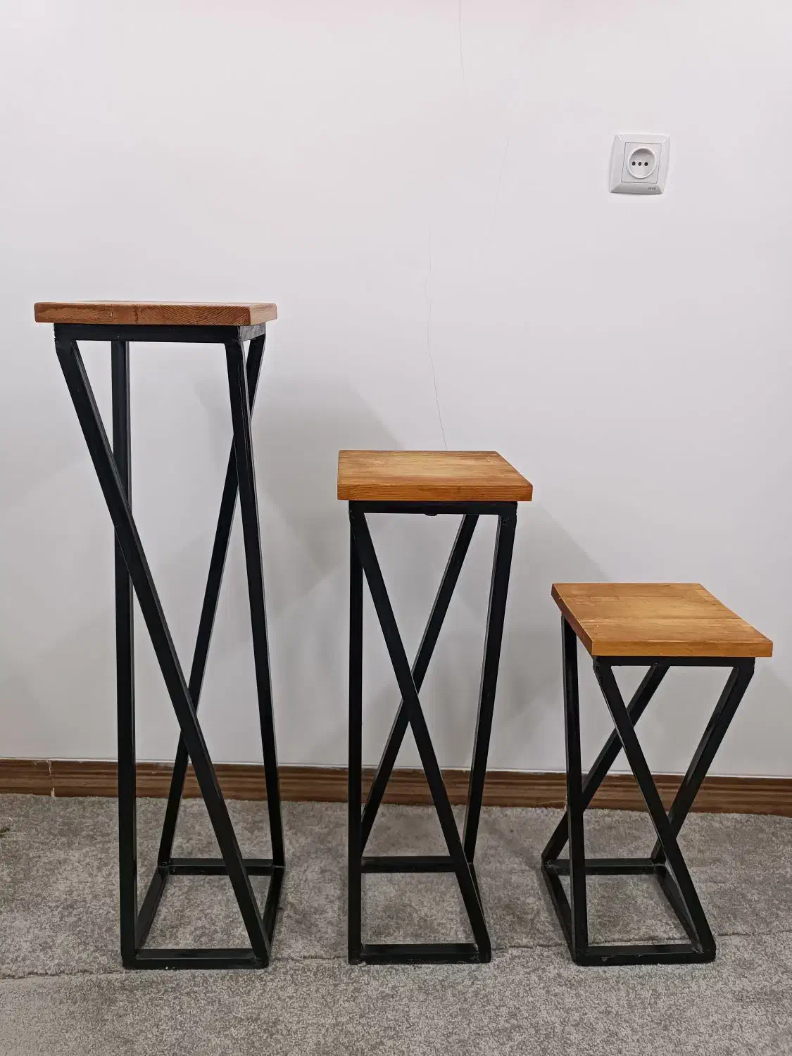 پایه گلدان|گل و گیاه طبیعی|میبد, |دیوار