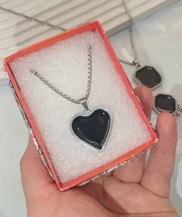 قلب|بدلیجات|بندر انزلی, لاله|دیوار