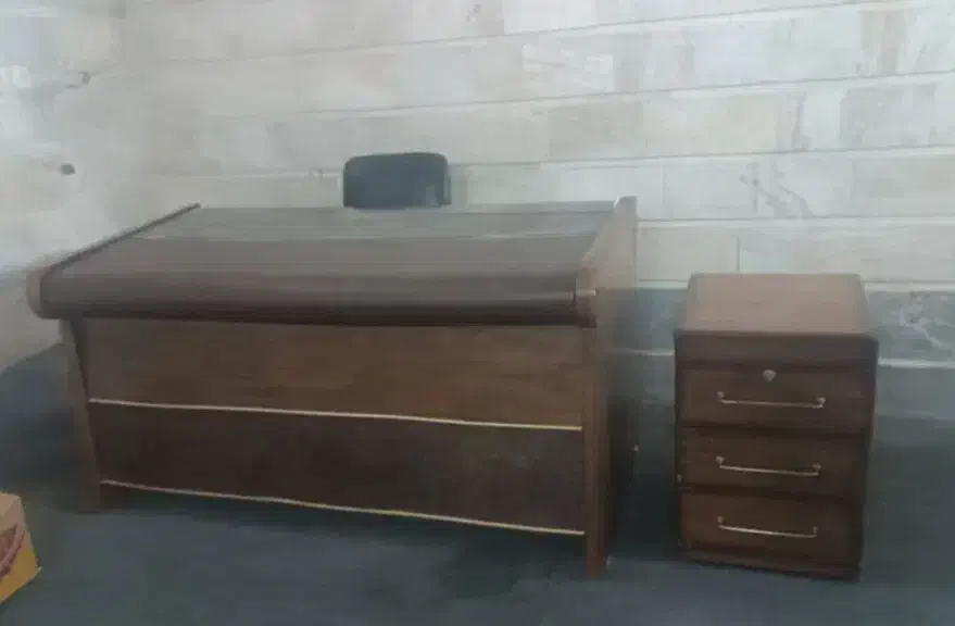 ست کامل میز مدیریتی چرم و چوب|مبلمان اداری|جهرم, |دیوار