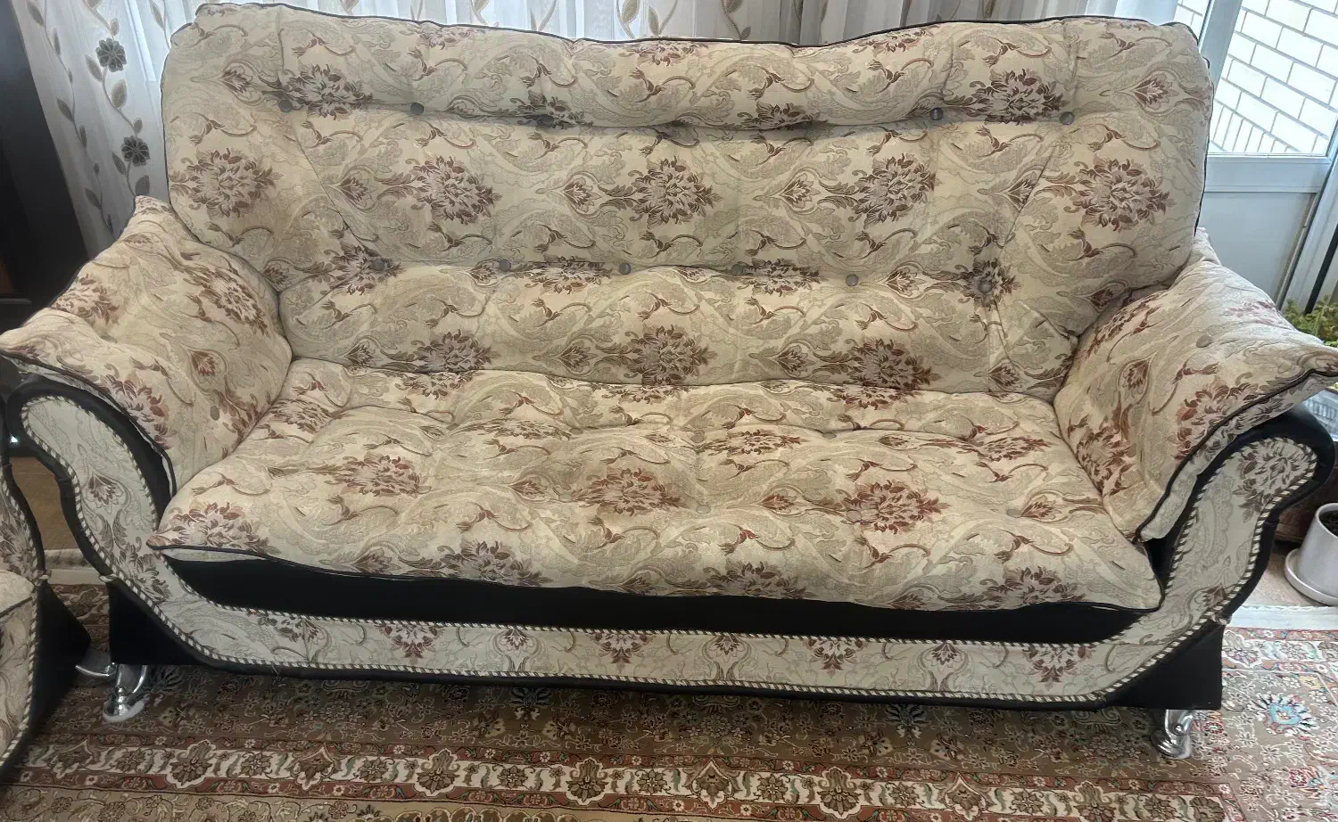 مبلمان راحتی ۷ نفره|مبلمان خانگی و میز عسلی|بروجن, |دیوار