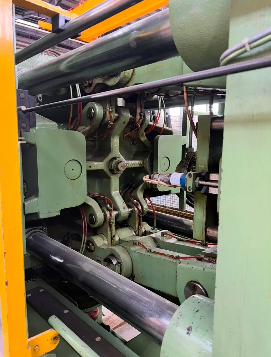 تزریق پلاستیک دماگ آلمانی ۲۱۰ تن|ماشینآلات صنعتی|تهران, مرزداران|دیوار