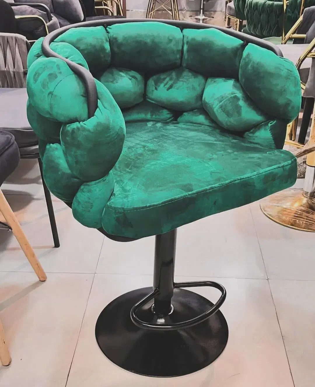 صندلی اپنی زین اسبی|صندلی و نیمکت|تهران, امام زاده عبدالله|دیوار