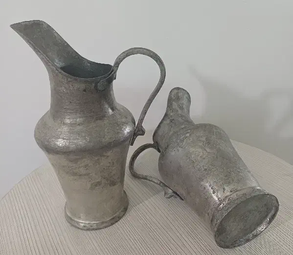 انواع سماور زغالی جدید و قدیمی|کلکسیون اشیاء عتیقه|اراک, |دیوار