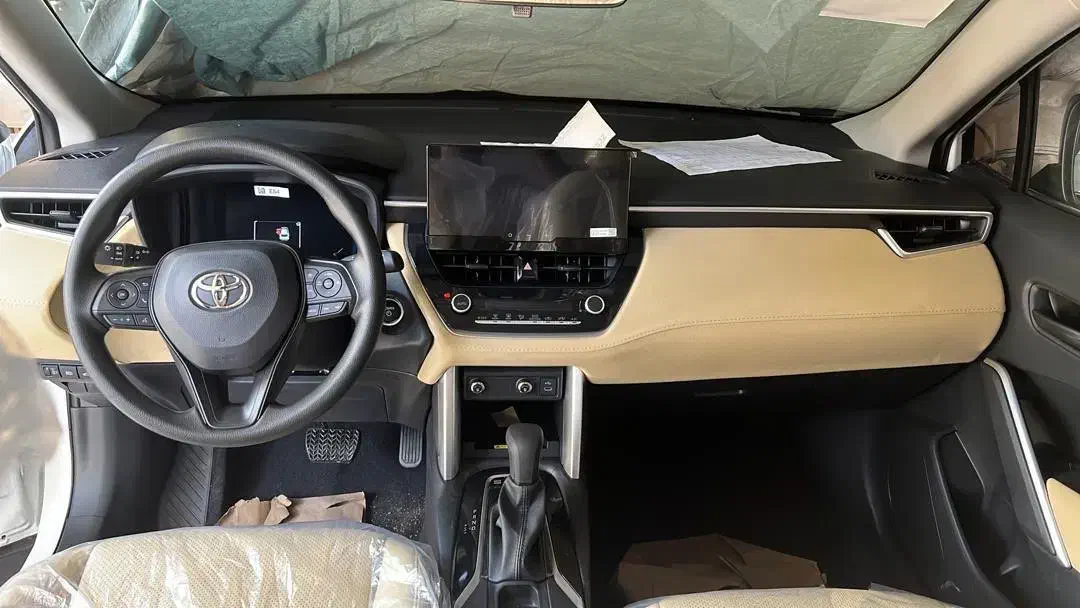 کرولا کراس ۲۰۲۵|خودرو سواری و وانت|چابهار, |دیوار