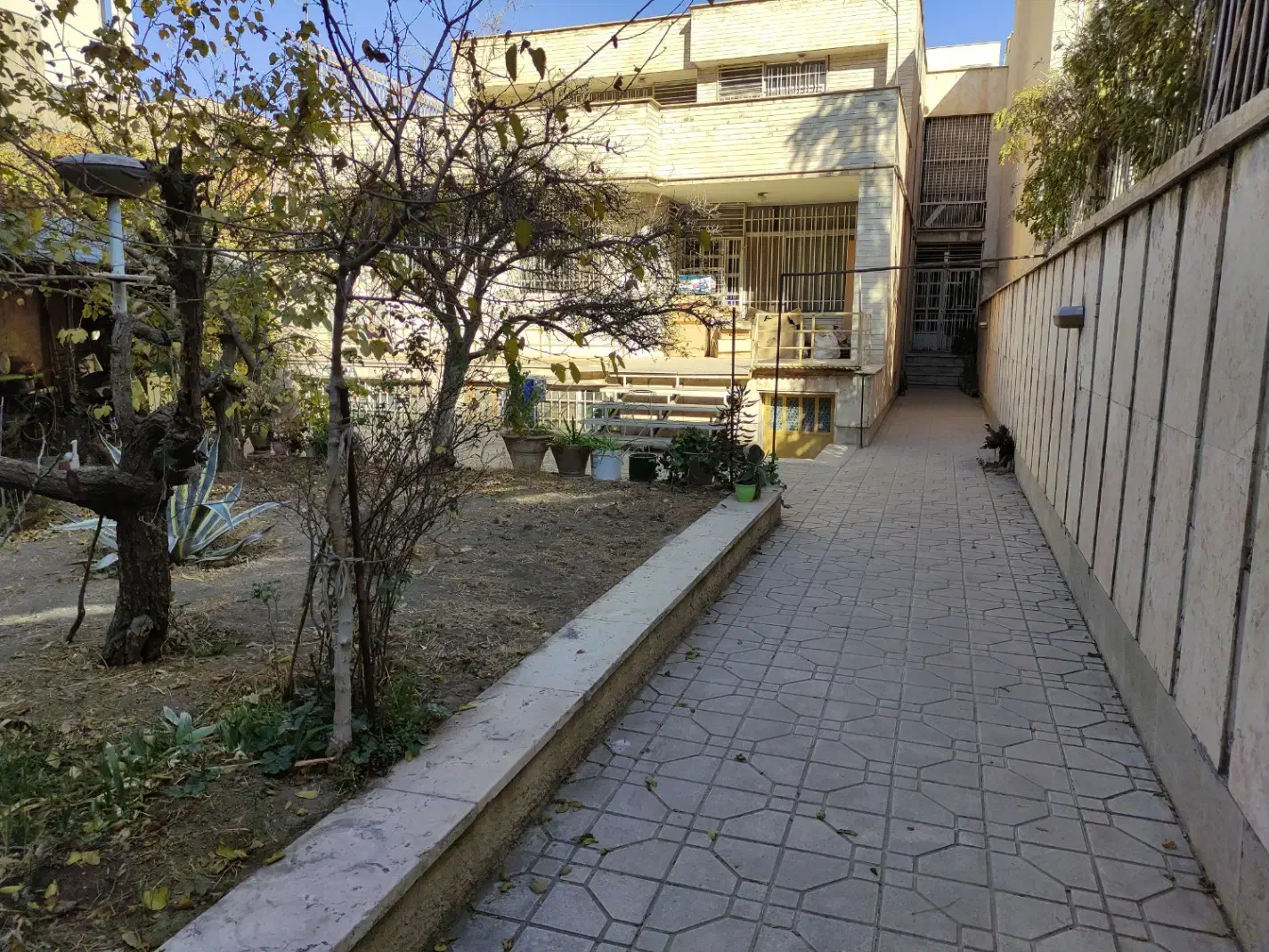 « ویلا ۴۲۰ متری دوبلکس در منطقه مهرویلا کرج »|فروش خانه و ویلا|کرج, مهرویلا جنوبی|دیوار