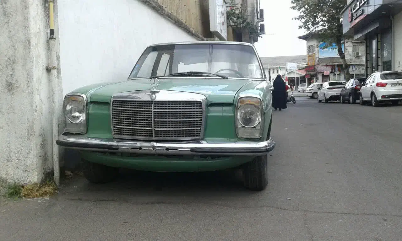 بنز معماری ۱۱۵(۲۳۰) مدل ۱۹۷۴|خودرو کلاسیک|رشت, چله خانه|دیوار