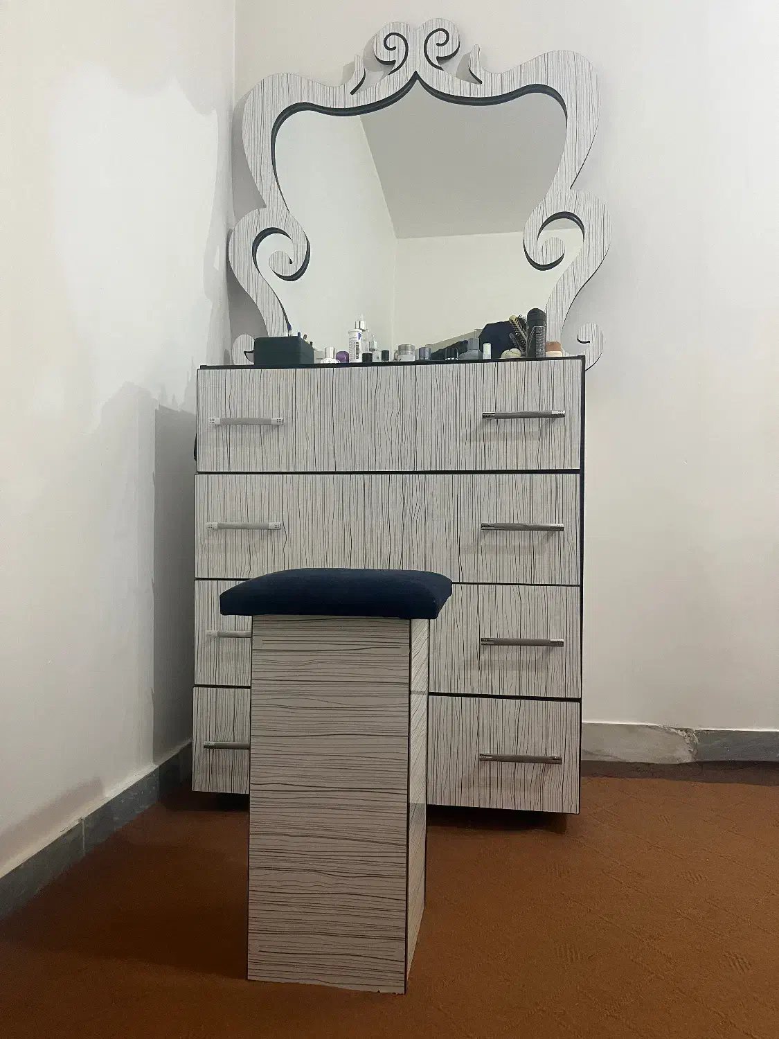 دراور و آینه|جاکفشی، کمد، دراور|اردبیل, |دیوار