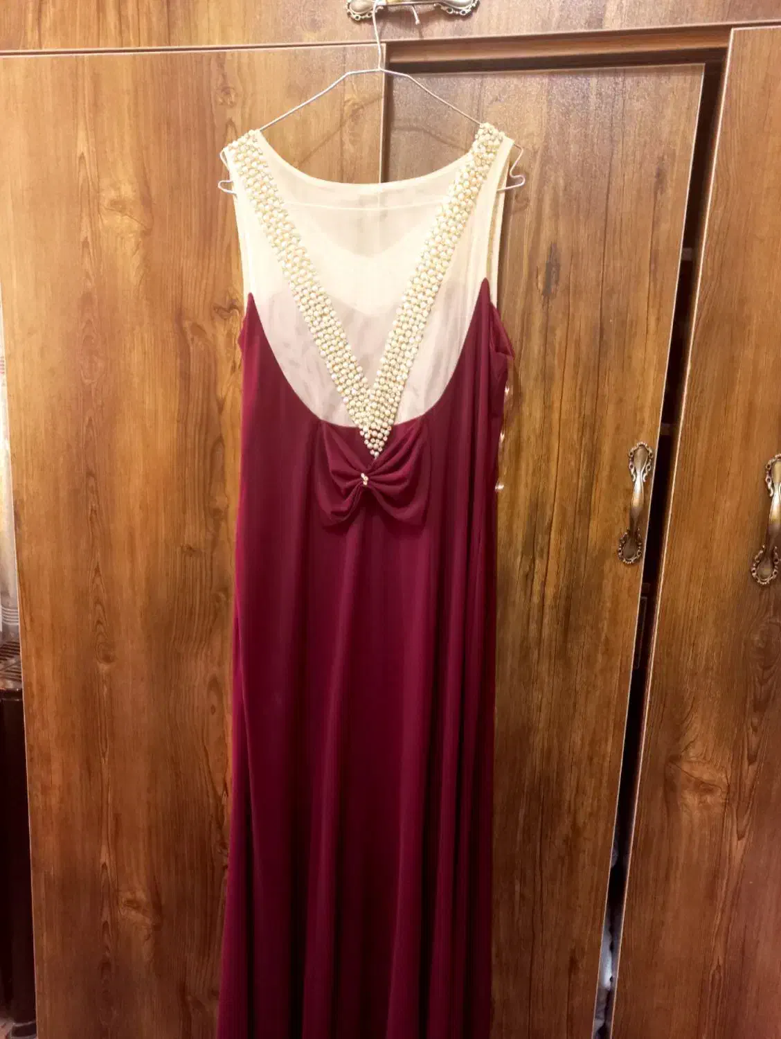 لباس مجلسی زنانه زرشکی در حد نو|لباس|فولادشهر, زاینده رود|دیوار