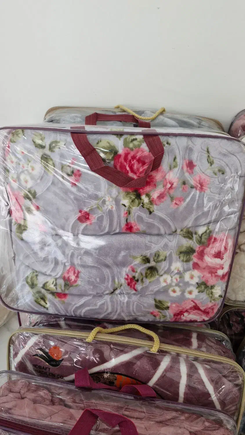 پخش انواع پتو همه مدل زیر قیمت همه جا|رختخواب، بالش، پتو|کرمانشاه, |دیوار