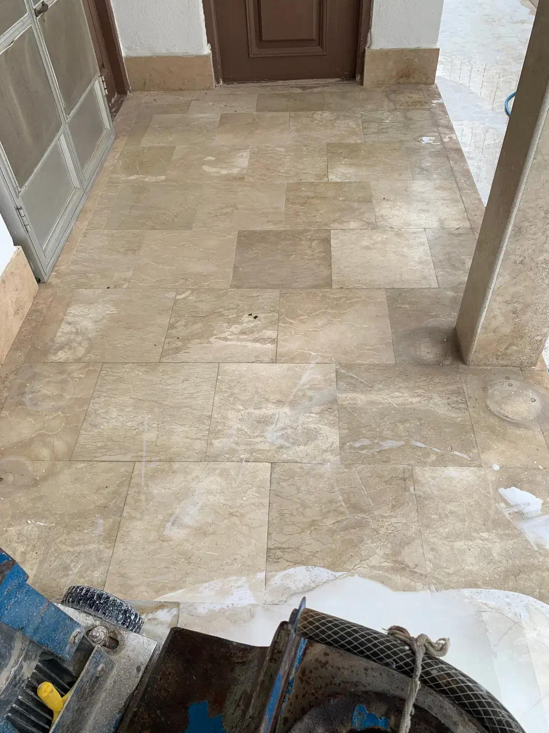 کفسابی سنگ و موزائیک|خدمات نظافت|ساری, |دیوار