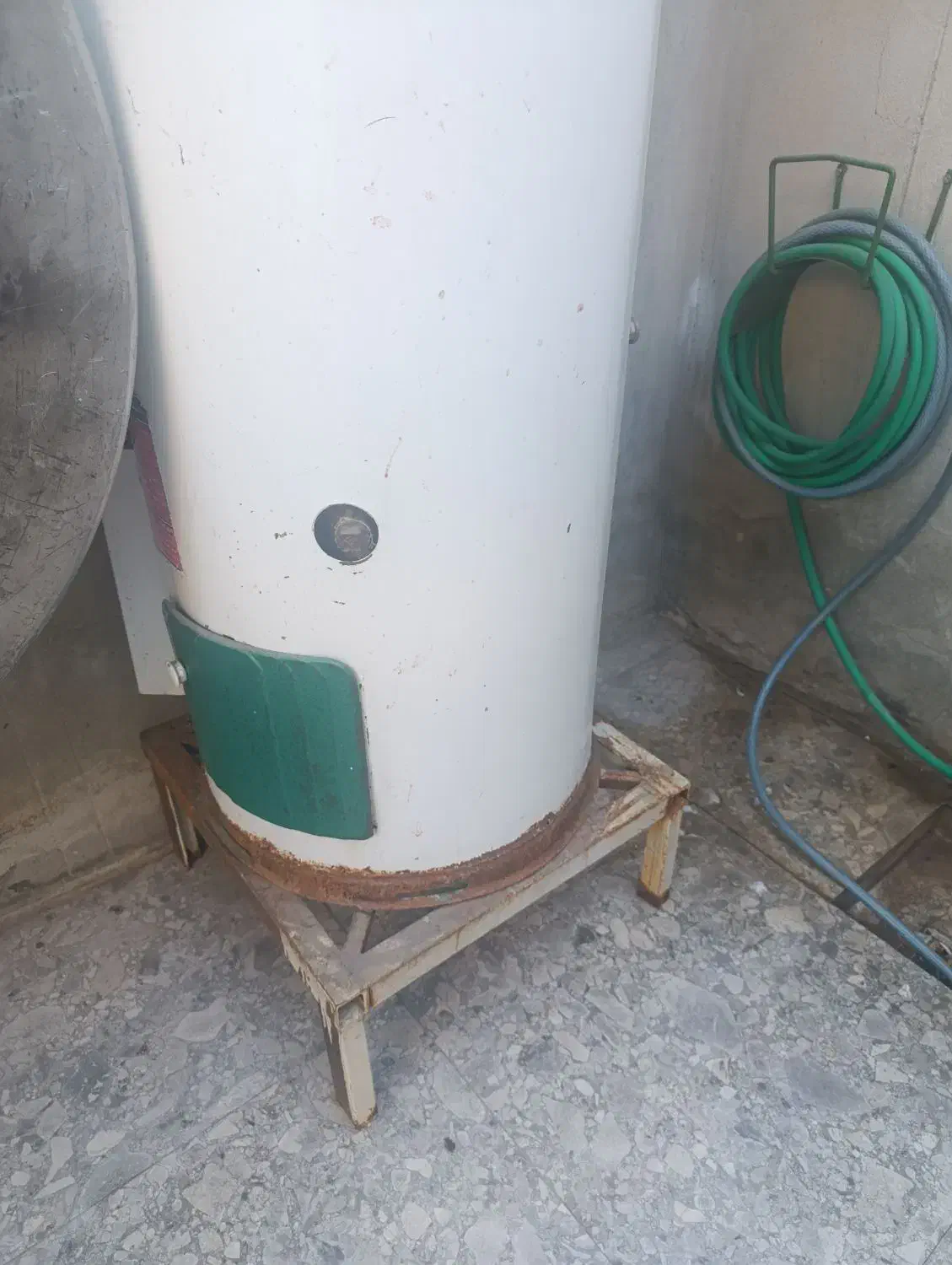 آبگرمکن ایستاده|آبگرمکن، پکیج، شوفاژ|سیرجان, |دیوار