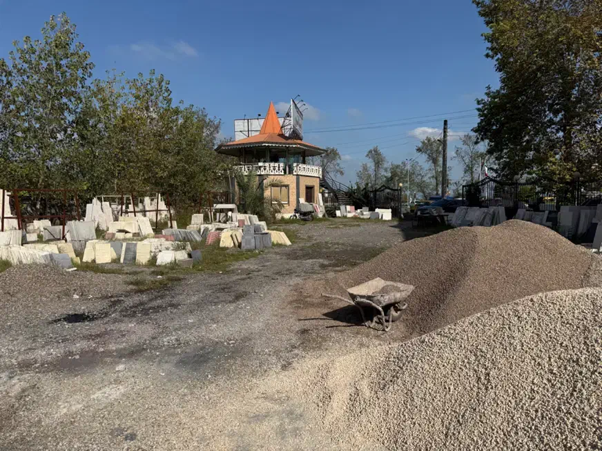 کارگر ساده برای تولیدی موزاییک|استخدام معماری، عمران و ساختمانی|کوچصفهان, |دیوار