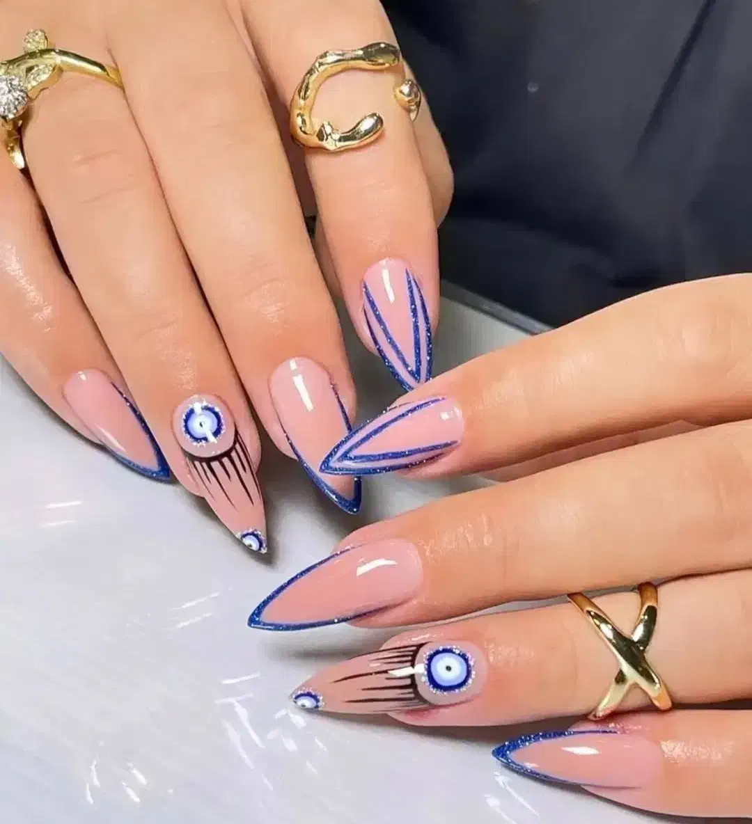 خدمات کاشت و طراحی ناخن|خدمات آرایشگری و زیبایی|شیراز, شهرک امیر کبیر|دیوار