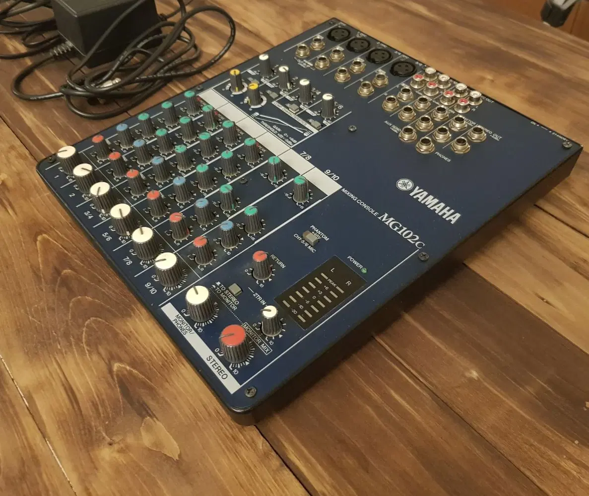 Mixer Yamaha mg102c|گیتار، بیس، امپلیفایر|کرج, فاز ۳ مهرشهر|دیوار
