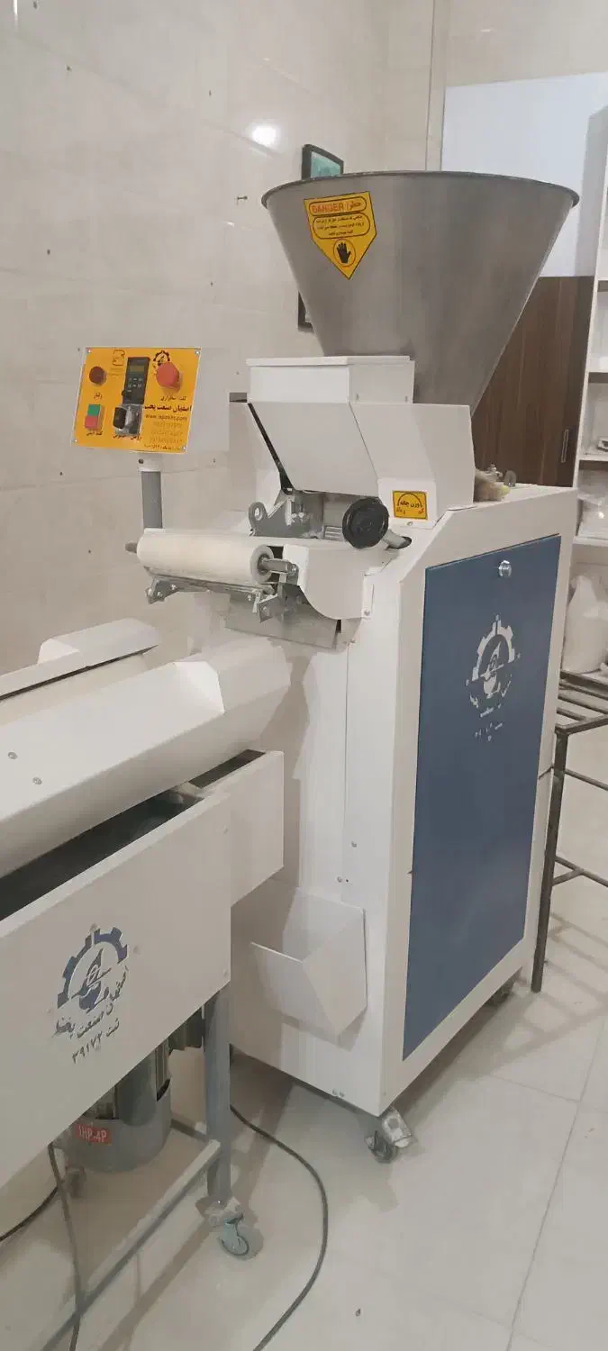 نانوایی آزاد پز|فروش مغازه و غرفه|لردگان, |دیوار