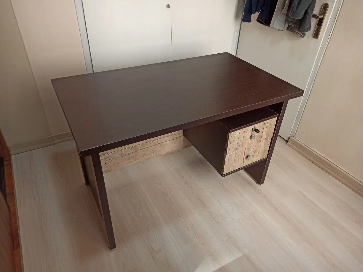 میز تحریر چوبی|میز تحریر و کامپیوتر|تهران, فاطمی|دیوار