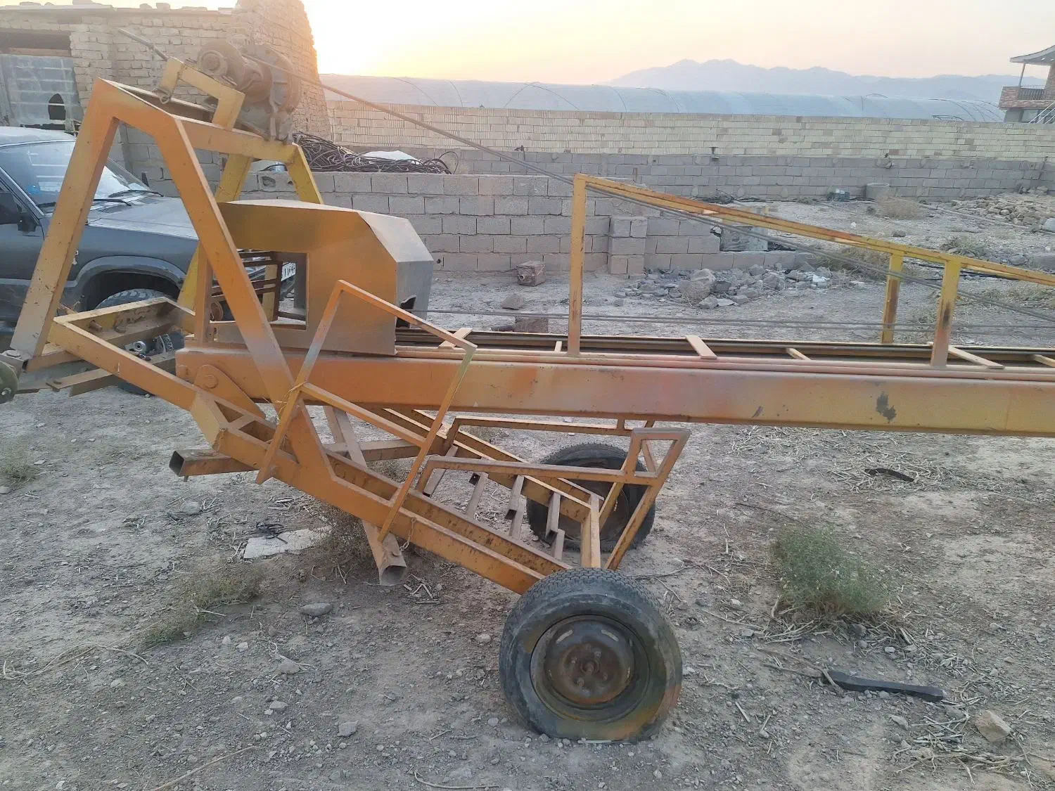 بالابر  خود کششی|ماشین‌آلات صنعتی|چهاردانگه (تهران), |دیوار